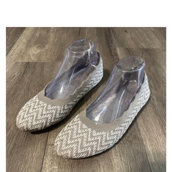 Skechers Womens Cleo‎ Taupe Air Cooled Memory Foam Slip On Flats Size 9.5 - Picture 1 of 6